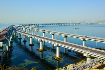 Fototapeta na wymiar The Dalian Xinghai bay cross - sea bridge