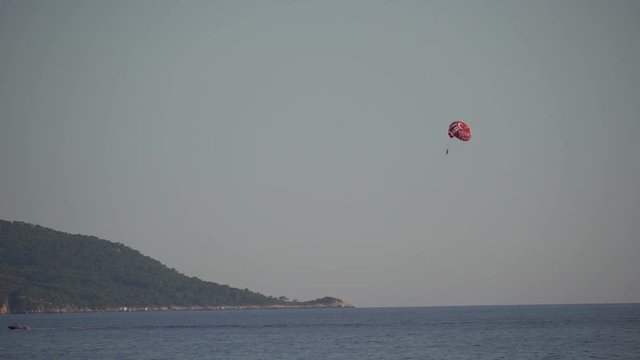 Parasailing Close up 
