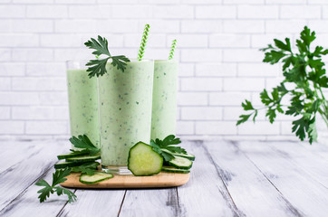 Smoothies with cucumber