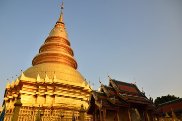 Fototapeta premium Pagoda in Wat Phra That Hariphunchai at Lamphun north of Thailand
