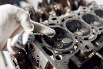 Camshaft close up, Four valve per cylinder system