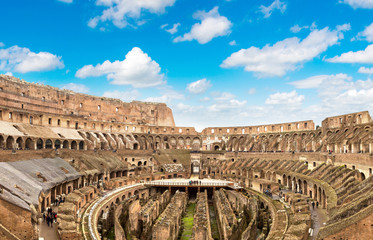 Fototapeta na wymiar Coliseum in Rome, Italy