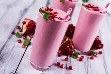 Smoothies with pomegranate seeds