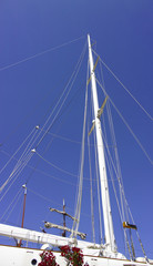 mast of tall ship