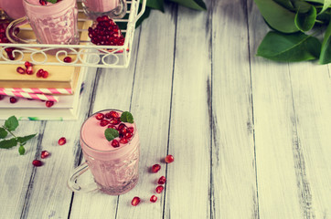 Smoothies with pomegranate seeds