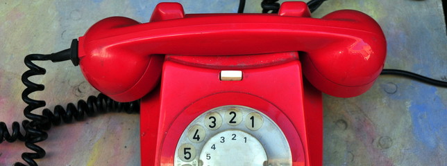 Rotes Telefon - Heißer Draht