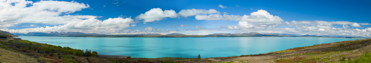Fototapeta na wymiar Lake Pukaki