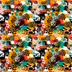 Leopard exotic cat seamless pattern.