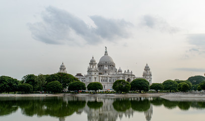 Obraz premium Beautiful Victoria Memorial, Kolkata , West Bengal, India, at the time of Sunset.
