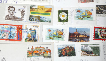 Briefmarken auf einer Postkarte