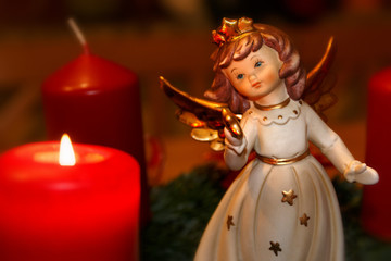 Engel mit Kerze