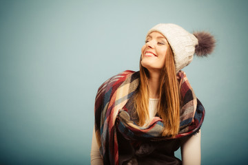 Naklejka premium Positive girl in autumn season clothing