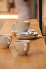leere Kaffetassen