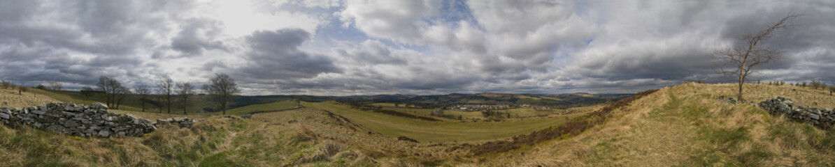 Fototapeta na wymiar 360 degree panorama from the top of Selkirk HIll with windswept rowan tree (Sorbus aucuparia)