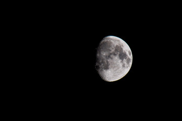 Der Mond