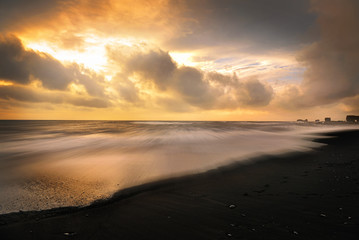 Obraz premium Reynisfjara black beach near Vik, Reynisdrangar, Iceland