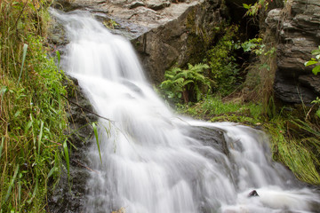 Fototapeta na wymiar waterfall B