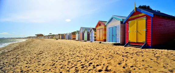 Papier Peint photo Lavable Australie Brighton Beach Boxes en journée chaude et ensoleillée