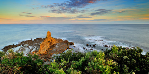 Obraz premium Eagle Nest iconic rock of Bunurong Marine National Park of Victoria