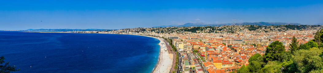 Fototapeta na wymiar Large panorama of Nice city coastline on the Mediterranean Sea