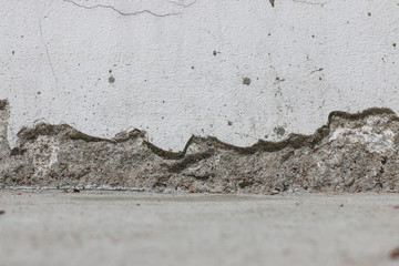 concrete wall with crack in foundation