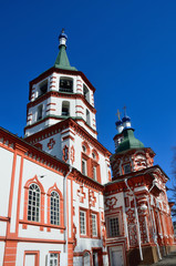 Fototapeta na wymiar Церковь Воздвижения честного и животворящего креста Господня в Иркутске