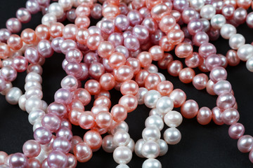 Loose pearls multicolored