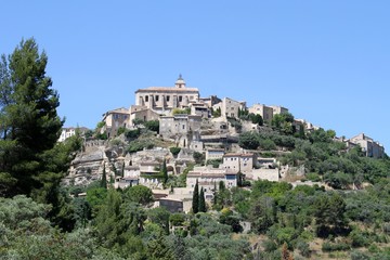 Gordes,classé plus beau village de France en Provence dans le Vaucluse