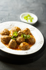 Meatballs in tomato sauce