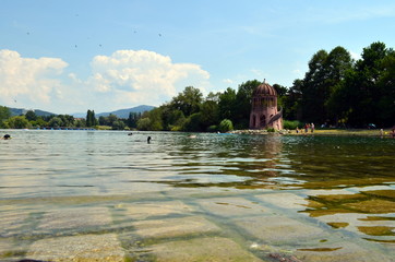 Fototapeta na wymiar Flückinger See in Freiburg