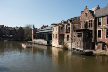 Fototapeta na wymiar On the banks of the canal, Ghent Belgium