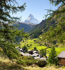 Zermatt mit Blick auf das Matterhorn in den Schweizer Alpen