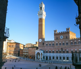 Fototapeta premium view of Piazza del Campo (Campo square) in Siena