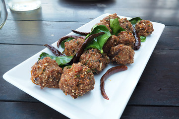Spicy minced pork