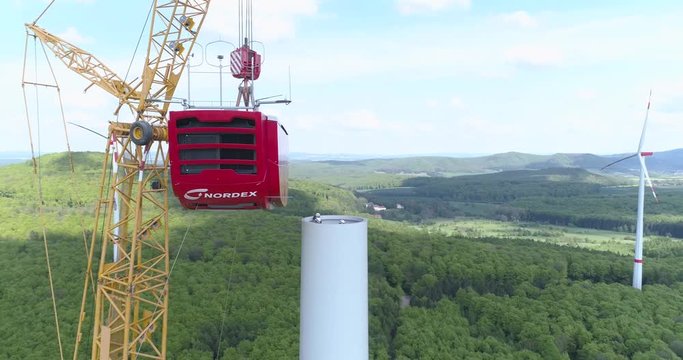 Bau eines Windrads, Windkraftanlage