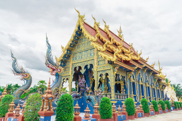 Obraz premium Wat Rong Sua Ten temple at Chiang Rai province in Thailand.