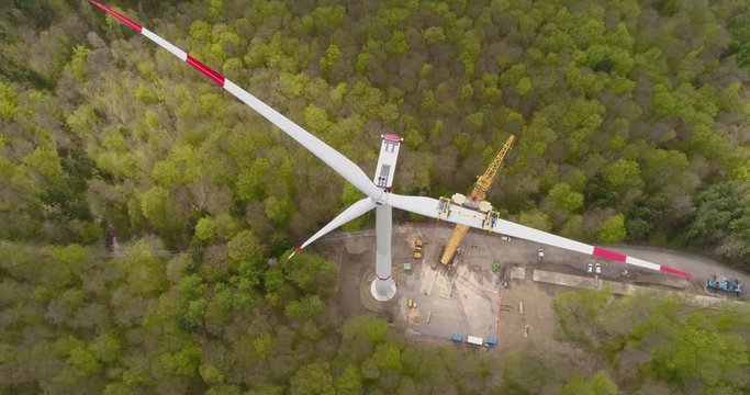 Bau eines Windrads, Windkraftanlage