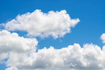 Fototapeta premium Blue sky with white clouds