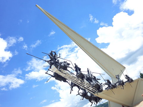 The Pantano de Vargas monument remembers the decisive victory over the Spanish which secured Colombian Independence with the help of the British Legion