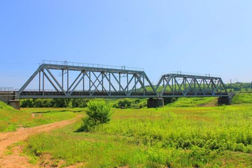 Fototapeta na wymiar Large railway bridge