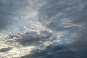 Obraz premium monsoon dramatic moody sky