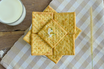 Crackers on the plate