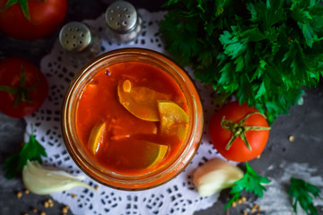  Zucchini in tomato sauce