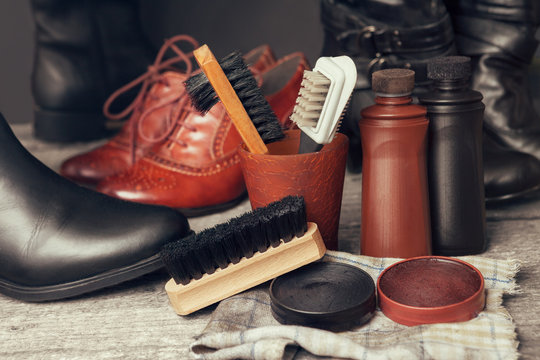 Brushes and polish cream for shoes