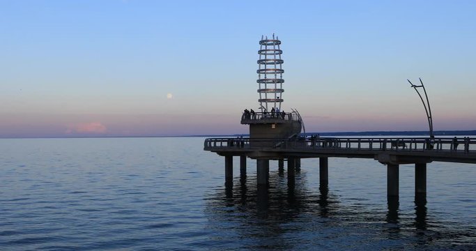 4K UltraHD View at dusk of Brant St. Pier in Burlington