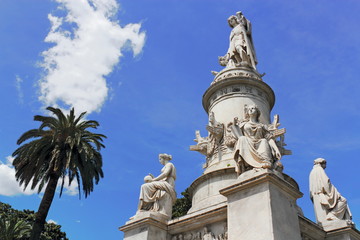 Fototapeta na wymiar Kolumbusdenkmal