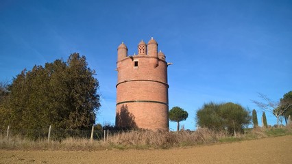 Pigeonnier-donjon © Blanc