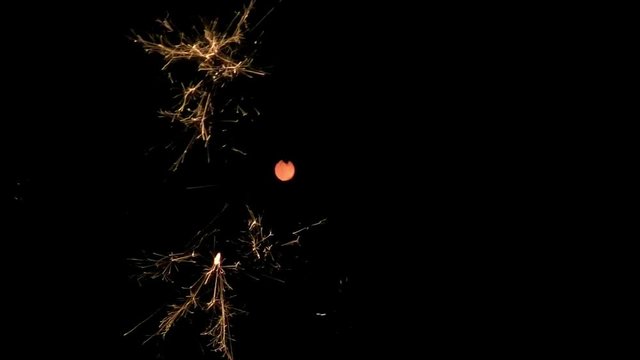 線香花火-長手-スローモーション-1/4倍速