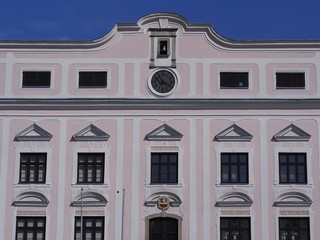 Fototapeta premium Baustil - historische Hausfassade im neuen Glanz