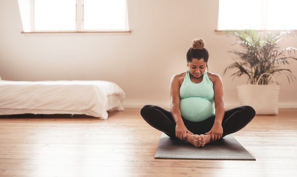 Pregnant Yoga Images – Browse 54,208 Stock Photos, Vectors, and